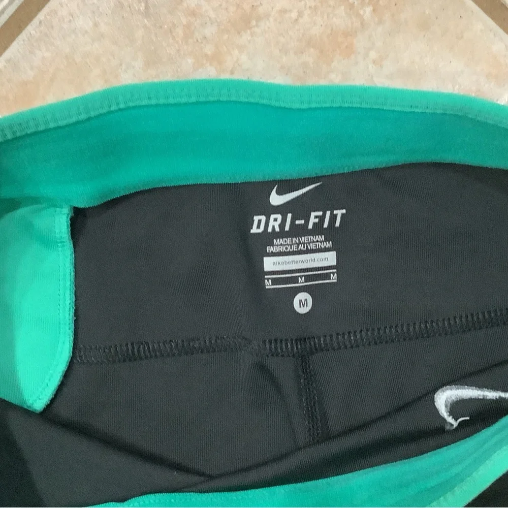Nike Dri-Fit Black Capris with Green Accents and Logo. Sz. M